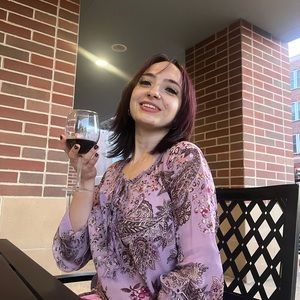 Meet your Posher, Kayla